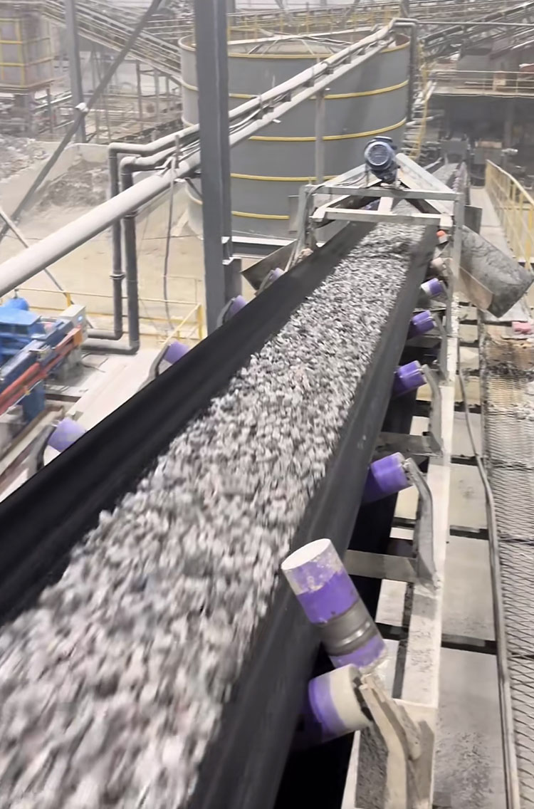 1777359657776819.jpg Aggregate crushing plant (1).jpg